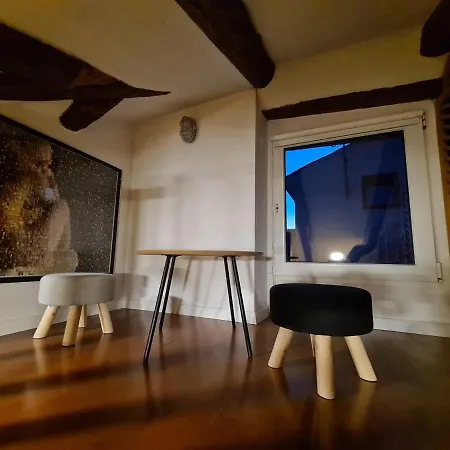 Sky With Sky View アパート ポレッチ